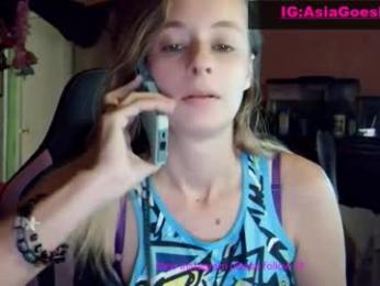yoursecretgirlfriend963 webcam chaturbate model stream image