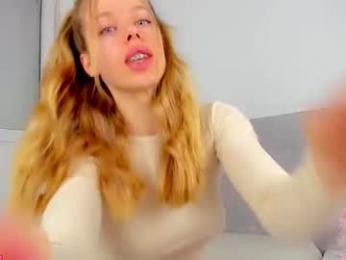 tiny__alice webcam chaturbate model stream image