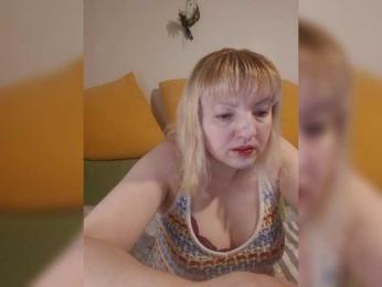 StefanyMellow3 webcam model stream image