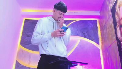 Handsome_boys_ webcam model stream image