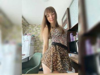 Bonny-Dee webcam model stream image
