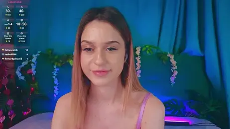 AlinaWalters webcam model stream image