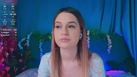 AlinaWalters webcam model stream image