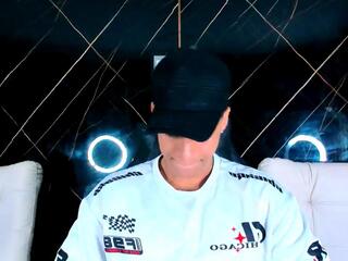 Owen Wolfe webcam model stream image