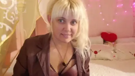 SunnySylvia webcam stripchat model stream image