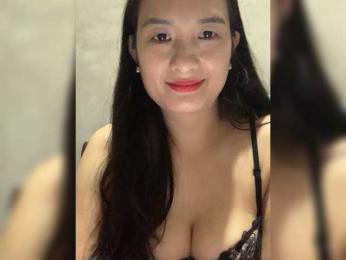 Lily388 webcam model stream image