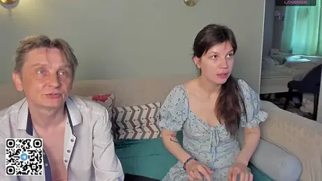 WeliosCouple webcam model stream image