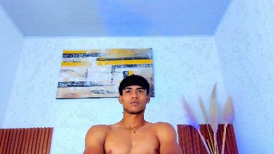 zander_20 webcam model stream image