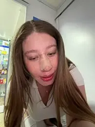 roouse webcam model stream image