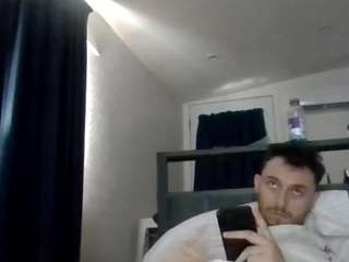 tallhungcloudyy webcam model stream image