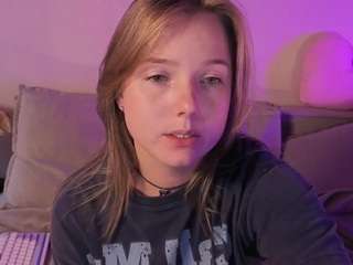 mary-tone webcam model stream image