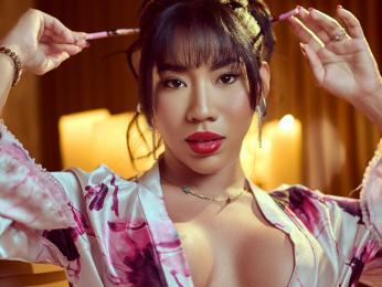 EvaParkert webcam model stream image