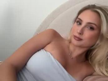 bellaryderr webcam model stream image