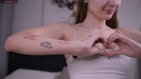 ErinLewist webcam stripchat model stream image