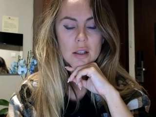 roryjhey webcam model stream image