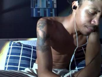 blackbulltitus webcam model stream image