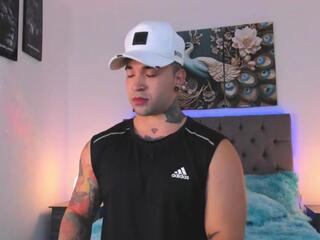 Matthew Colee webcam model stream image