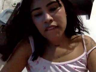 valentinagonzales1 webcam camsoda model stream image