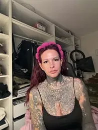 AileenInkOfficial webcam model stream image