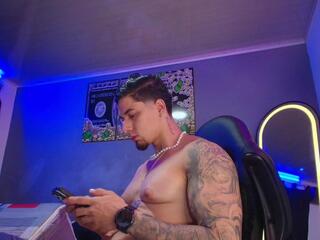 Camilo Alvarezz webcam model stream image