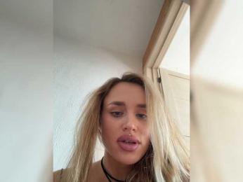 Enchantix webcam model stream image