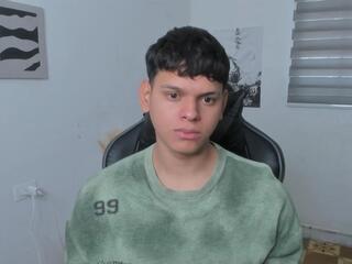 Stefan Lennox webcam model stream image