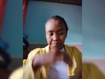 Stella11 webcam model stream image