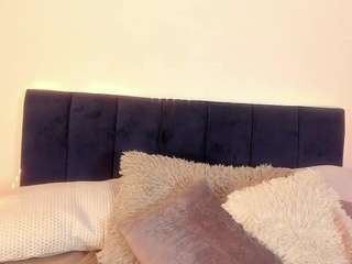 aliceholmes webcam camsoda model stream image