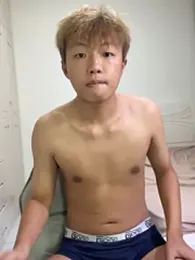 Chocolates-001 webcam stripchat model stream image