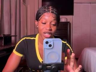 iluvsaffire-bleu webcam model stream image