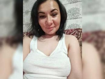 Melaniya2410 webcam model stream image