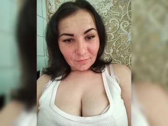 Melaniya2410 webcam model stream image