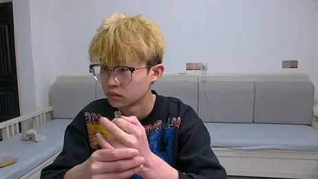 Chili-001 webcam stripchat model stream image