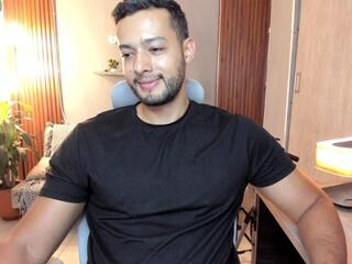 Calix Snake webcam model stream image
