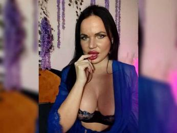 Kirakedi webcam model stream image