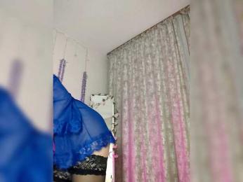 Kirakedi webcam model stream image