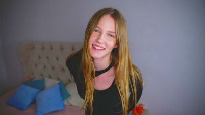 CoreenShandro webcam model stream image