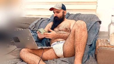 BeardedSmoker webcam model stream image