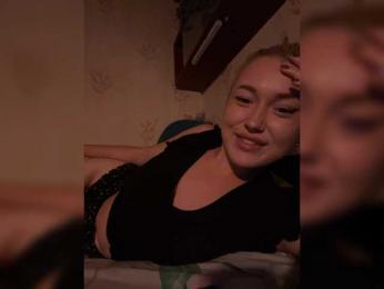 lyalyavivi webcam model stream image