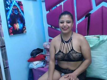 CAROLINASUAREZ webcam model stream image