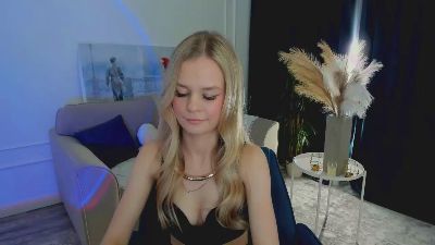 MidnightAura webcam model stream image