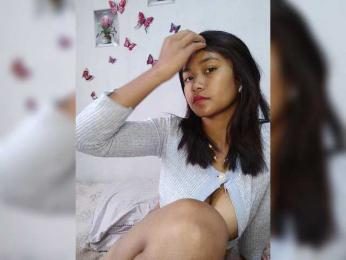 Valentina15 webcam bongacams model stream image