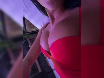 LuxeMia1 webcam bongacams model stream image