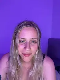 lunawolf21 webcam model stream image