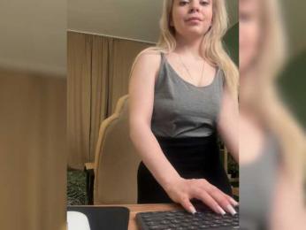 Zeizaka webcam bongacams model stream image