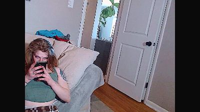 StudlyHardwood webcam cam4 model stream image