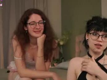 little_poetry webcam model stream image