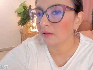 ivannabreast1 webcam model stream image