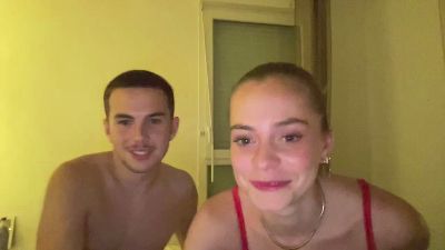 TwoForFun webcam model stream image