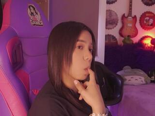 Madelyn Rose webcam model stream image